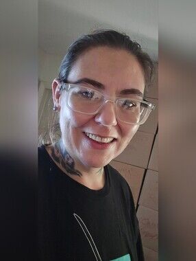 Meet your Posher, Sharon